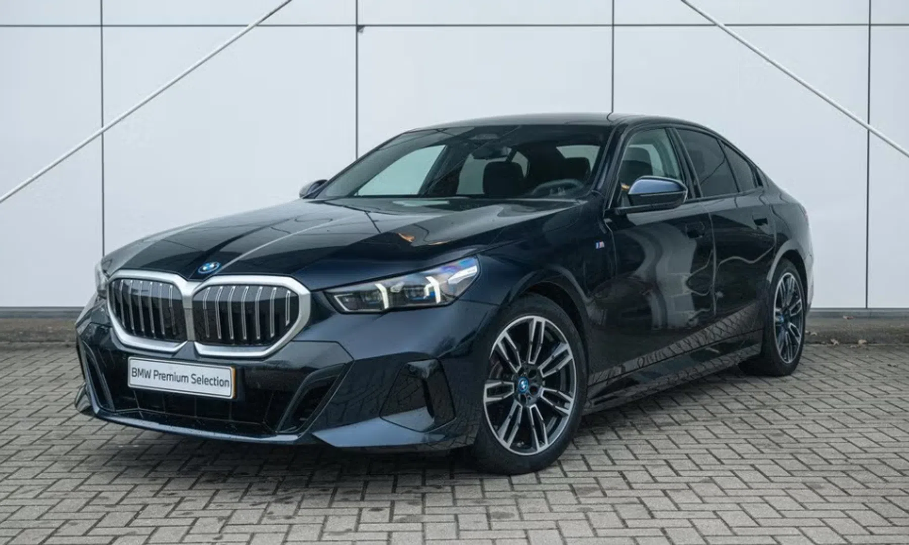 Bmw 530e sedan